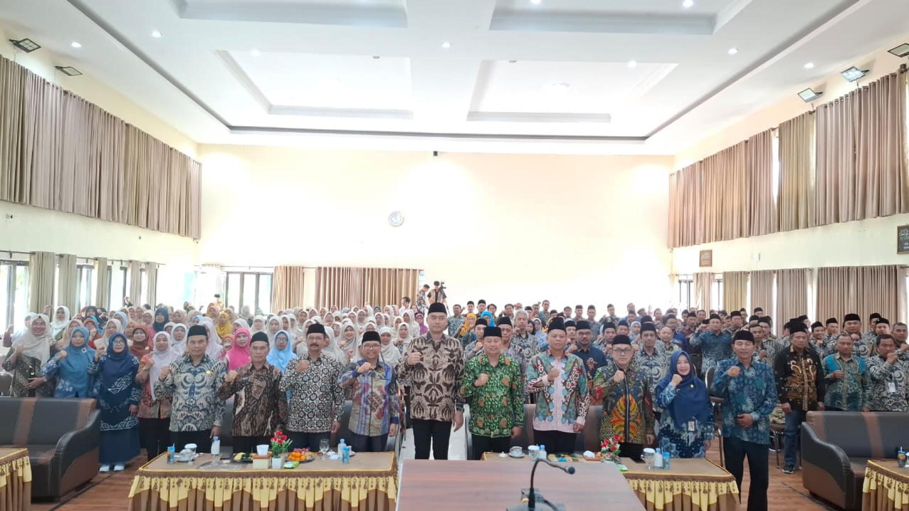 Pembinaan ASN Kemenag Kota Batu, Gugun Gumilar Dorong Penguatan SDM dan Kepemimpinan Global